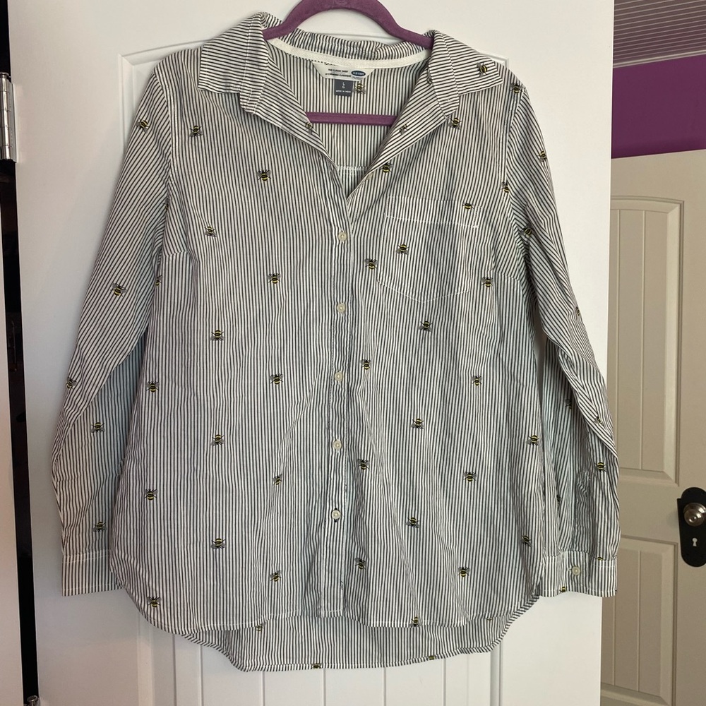 Old Navy bumblebee button down shirt